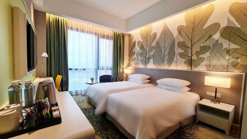 Hotel Sunway Velocity 4*